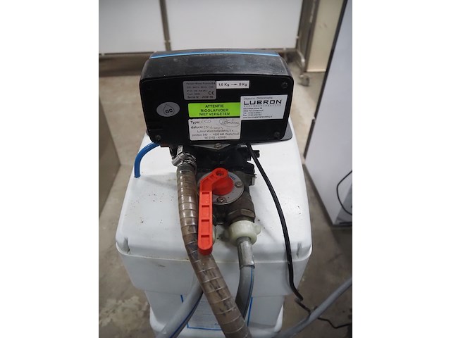 Compact - afbeelding 8 van  9