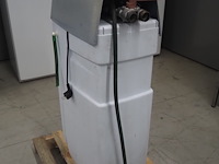 Compact - afbeelding 3 van  8