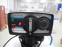 Compact - afbeelding 7 van  8