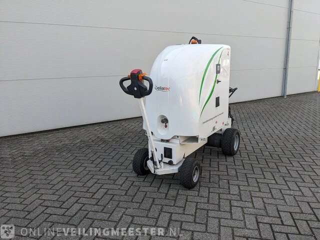 Compacte onkruid machine met heet water en trolley oeliatec hoedic, bouwjaar 2020 - afbeelding 1 van  29