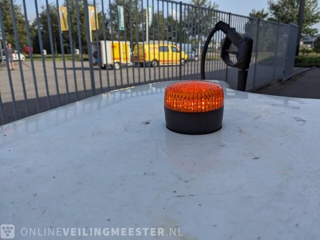 Compacte onkruid machine met heet water en trolley oeliatec hoedic, bouwjaar 2020 - afbeelding 19 van  29