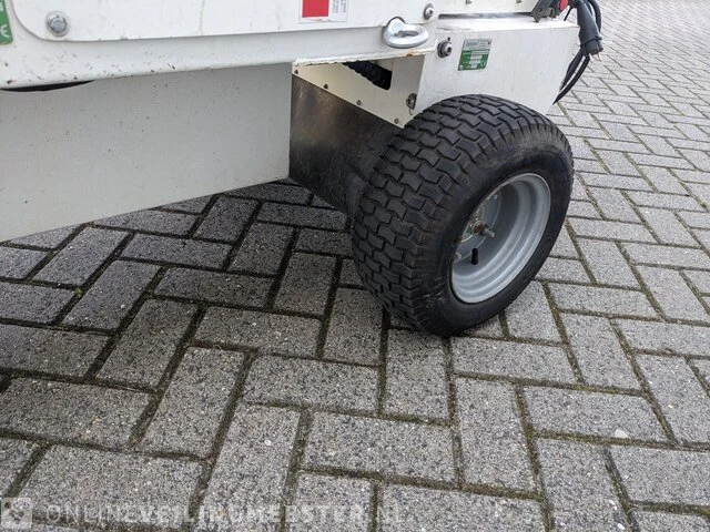 Compacte onkruid machine met heet water en trolley oeliatec hoedic, bouwjaar 2020 - afbeelding 21 van  29