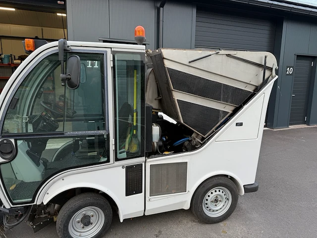 Compacte veegmachine, bucher cityspider , 2 pro, wit, 2011 - afbeelding 26 van  35
