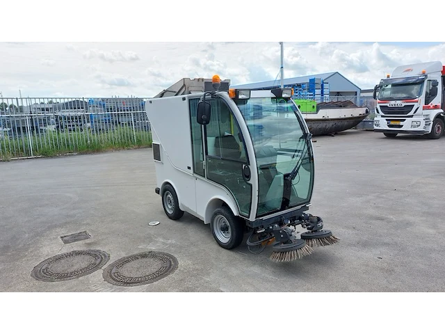 Compacte veegmachine, bucher cityspider , 2 pro, wit, 2011 - afbeelding 30 van  35