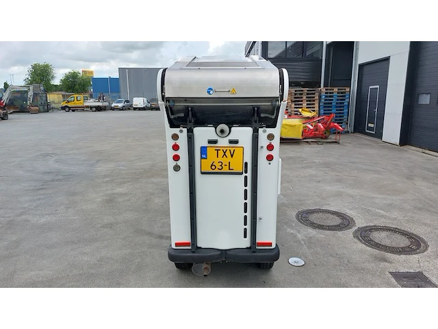 Compacte veegmachine, bucher cityspider , 2 pro, wit, 2011 - afbeelding 34 van  35