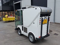 Compacte veegmachine, bucher cityspider , 2 pro, wit, 2011 - afbeelding 35 van  35
