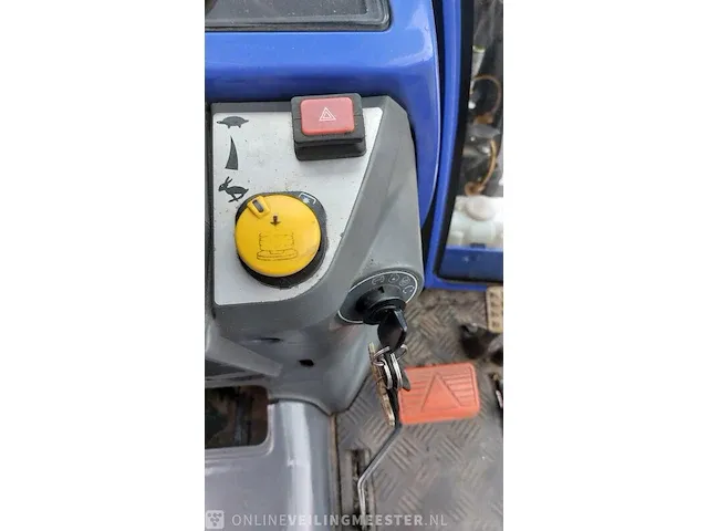 Compacttractor / minitrekker iseki , th 4260, blauw, bouwjaar 2006 - afbeelding 22 van  35