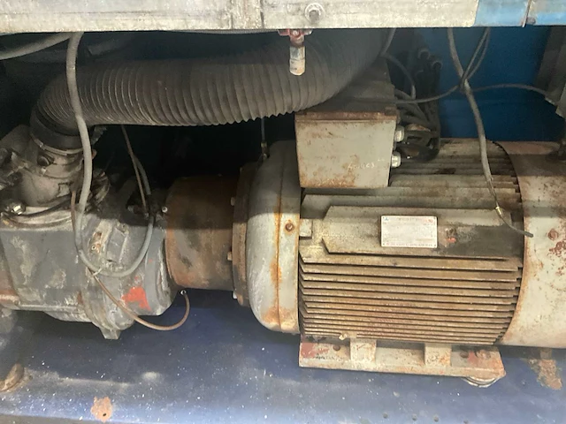 Compair - 2009 - l90-7,5a - schroefcompressor - afbeelding 5 van  8