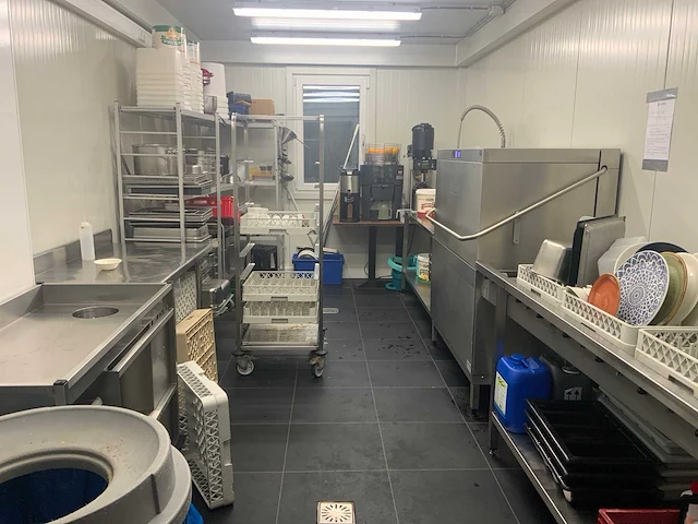 Compleet horeca paviljoen - afbeelding 51 van  87