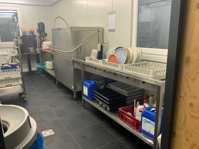Compleet horeca paviljoen - afbeelding 52 van  87