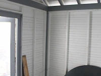 Compleet tuinhuis met overkapping. afmeting tuinhuis 250 x 400 x 370cm. - afbeelding 5 van  8