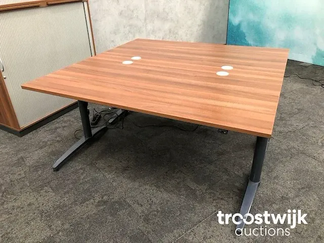 Complete 2 persoons elektrisch zit/sta werkplek - toscaans noten - afbeelding 9 van  26