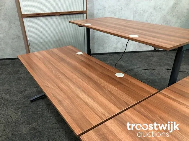 Complete 2 persoons elektrisch zit/sta werkplek - toscaans noten - afbeelding 20 van  26