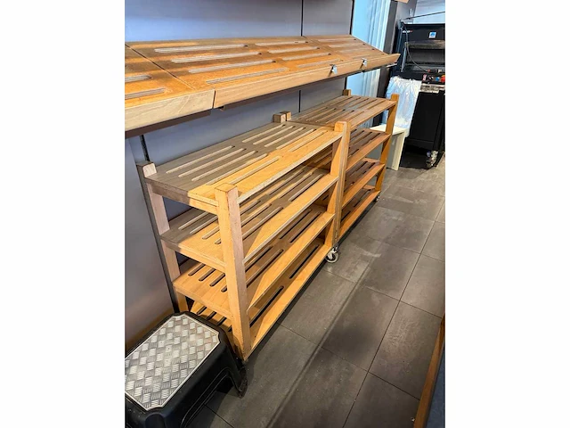 Complete bakkerij winkel inventaris met broodschappen - afbeelding 12 van  12