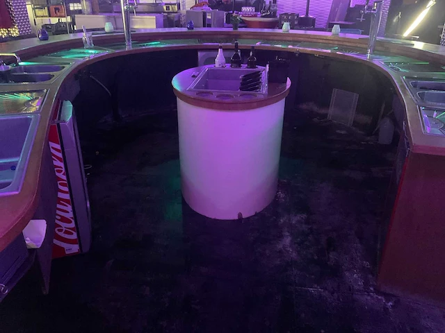 Complete bar - afbeelding 7 van  18