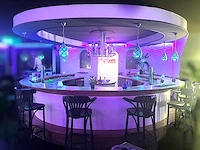 Complete bar