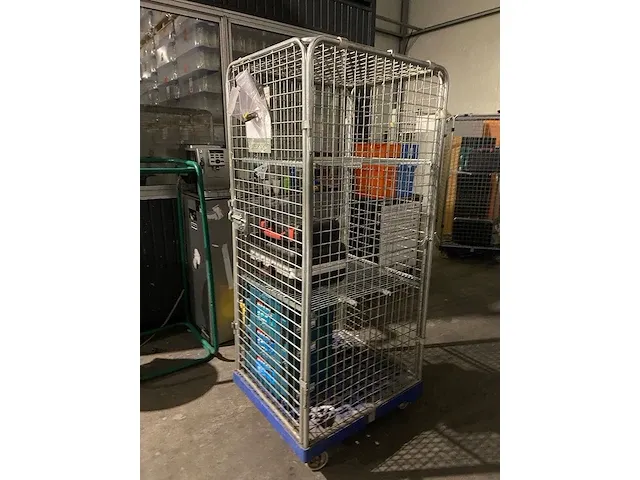 Complete inhoud magazijn en kantoorinventaris - afbeelding 79 van  82