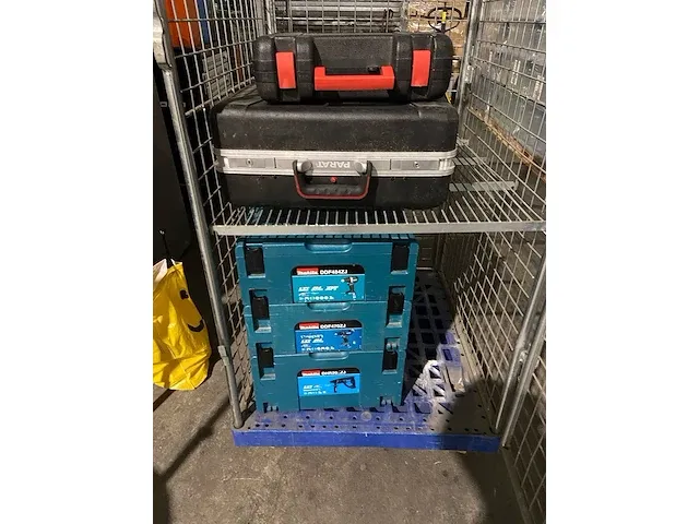 Complete inhoud magazijn en kantoorinventaris - afbeelding 80 van  82