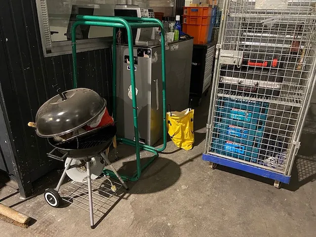 Complete inhoud magazijn en kantoorinventaris - afbeelding 81 van  82
