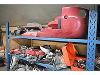 Complete inhoud voorraad en magazijninventaris met scania onderdelen en gereedschappen - afbeelding 4 van  33