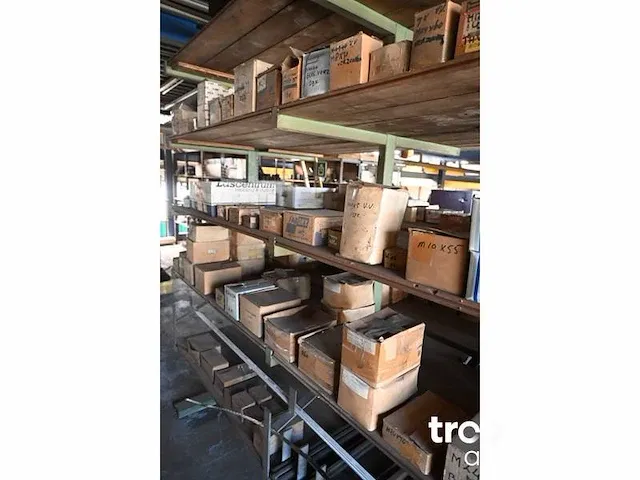 Complete inhoud werkplaats installatiemateriaal inclusief stelling - afbeelding 3 van  20