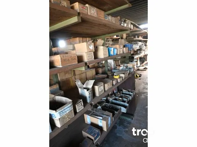 Complete inhoud werkplaats installatiemateriaal inclusief stelling - afbeelding 7 van  20