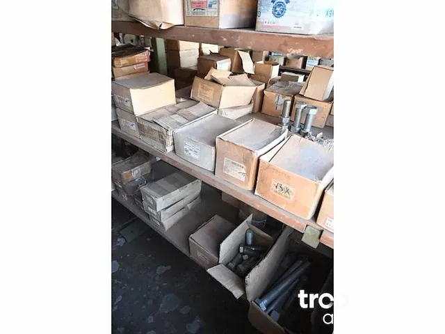 Complete inhoud werkplaats installatiemateriaal inclusief stelling - afbeelding 9 van  20