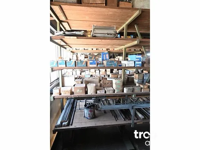 Complete inhoud werkplaats installatiemateriaal inclusief stelling - afbeelding 17 van  20