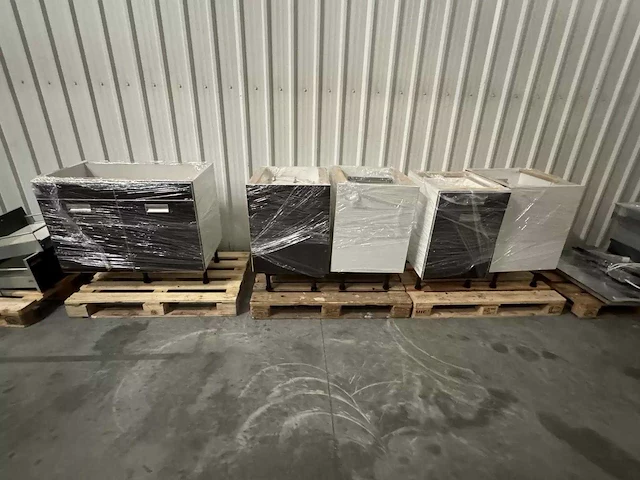 Complete keuken (gedemonteerd) - afbeelding 18 van  28