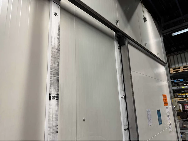 Complete koelcel (8,55x10,30 mtr) (88m2) - afbeelding 32 van  32