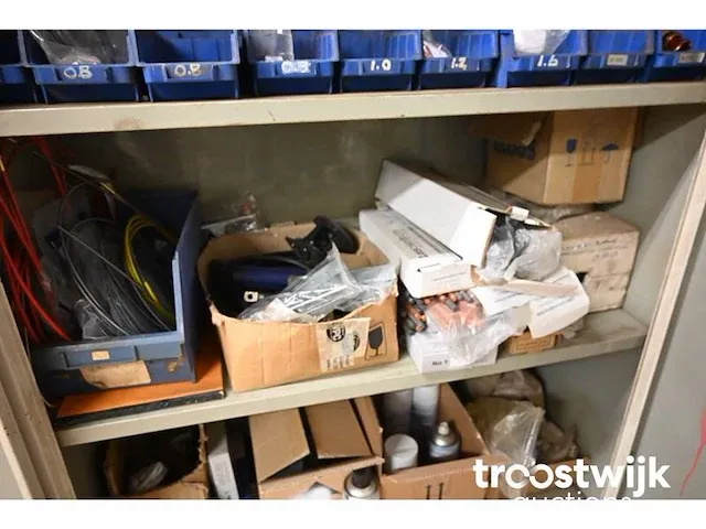 Complete magazijnkast met lastoebehoren - afbeelding 4 van  8