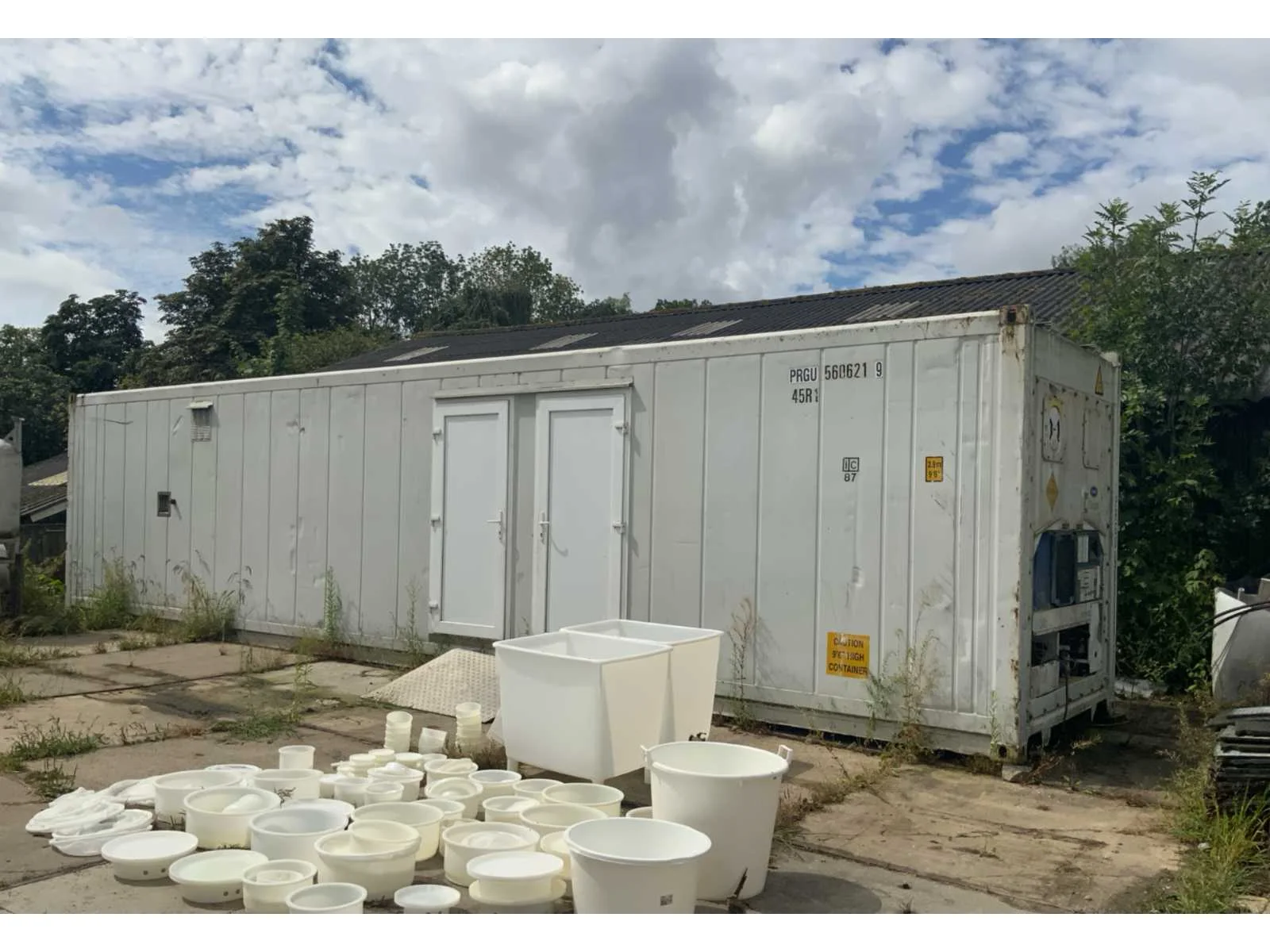 Complete mobiele kaasmakerij in 24 ft container