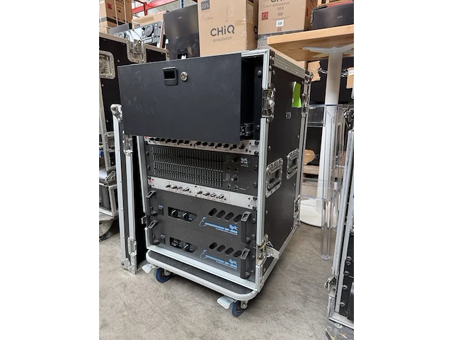 Complete muziekinstallatie met flightcase zeck - afbeelding 3 van  7