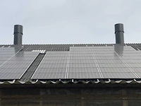 Complete prefab stal met zonnepaneel installatie - afbeelding 11 van  47