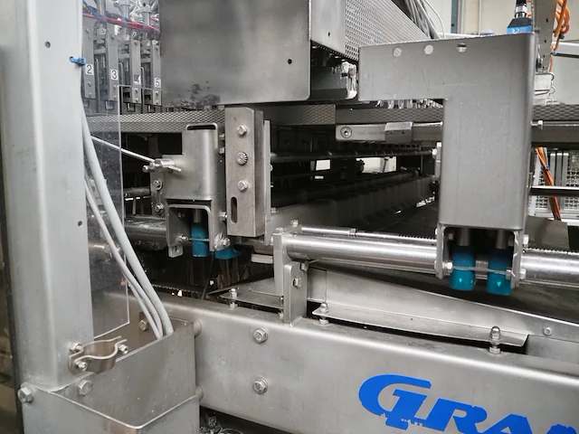 Complete processing and packaging line for ice cream sticks, among others mini magnums - afbeelding 66 van  100