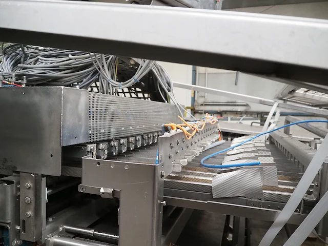 Complete processing and packaging line for ice cream sticks, among others mini magnums - afbeelding 67 van  100