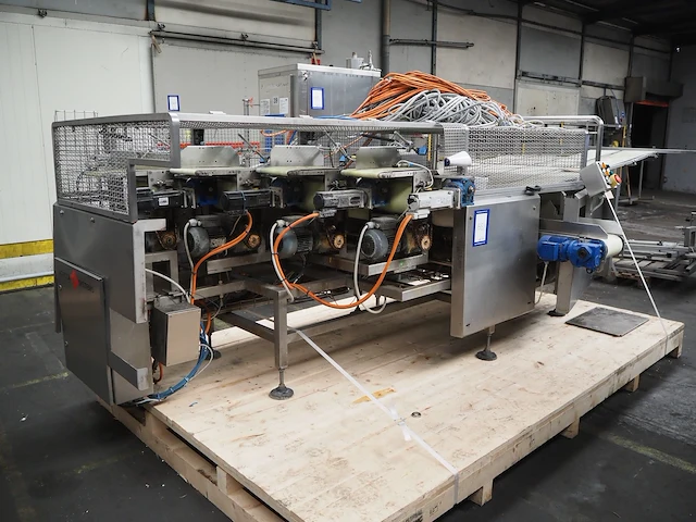 Complete processing and packaging line for ice cream sticks, among others mini magnums - afbeelding 71 van  100