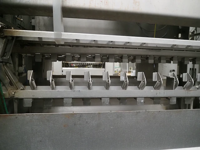 Complete processing and packaging line for ice cream sticks, among others mini magnums - afbeelding 87 van  100