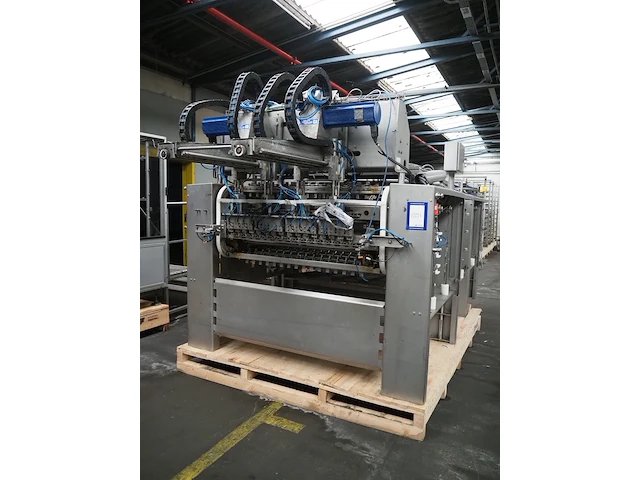 Complete processing and packaging line for ice cream sticks, among others mini magnums - afbeelding 89 van  100