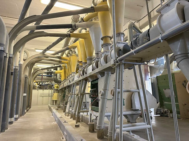 Complete productiefaciliteit voor maïs/maïs - afbeelding 11 van  14