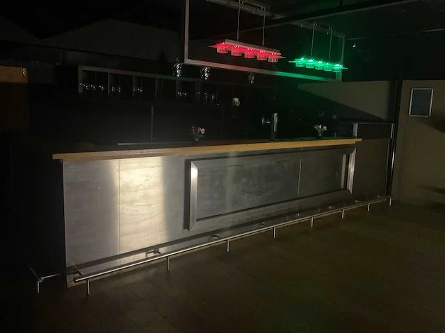 Complete rvs bar - afbeelding 13 van  24