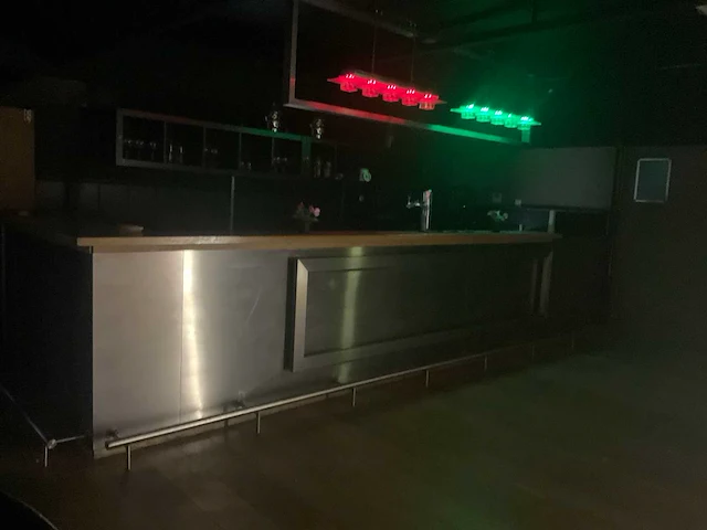 Complete rvs bar - afbeelding 14 van  24