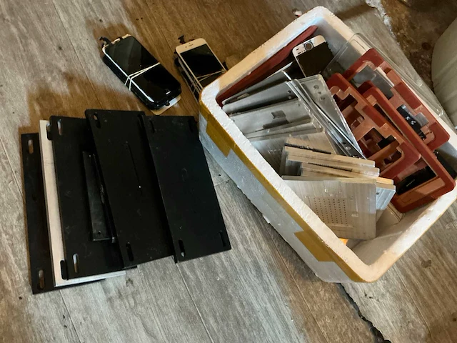 Complete set (11 stuks) voor refurbishen en herstellen scherm smartphone - afbeelding 2 van  20