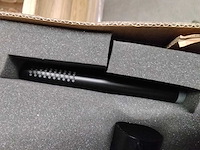 Complete zwarte douche glijstangset met regendouche en handdouche. - afbeelding 3 van  6