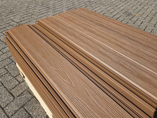 Composiet rabatplank 4000 x 1720 x 20.5 mm (134x) - afbeelding 10 van  10
