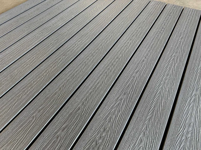 Composiet vloer plank grijs (24m2) - afbeelding 13 van  13