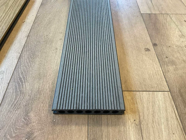 Composiet vloer plank grijs (56x) - afbeelding 7 van  16