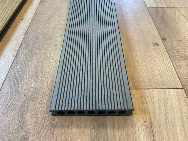 Composiet vloer plank zwart (56x) - afbeelding 4 van  14