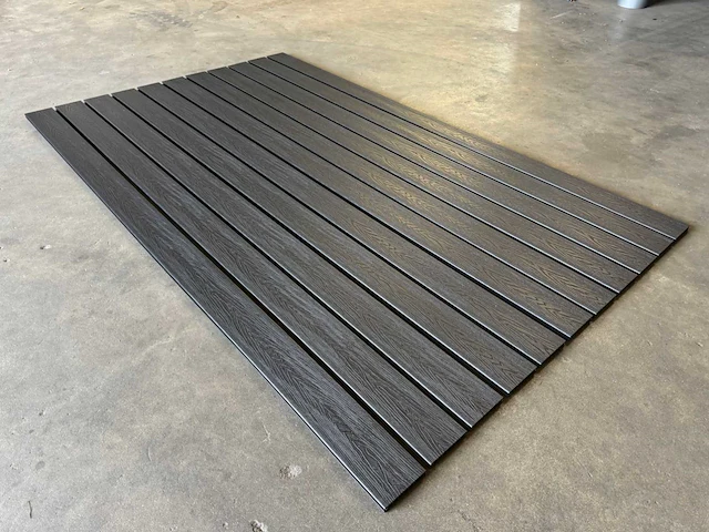 Composiet vloer plank zwart (6m2) - afbeelding 4 van  11