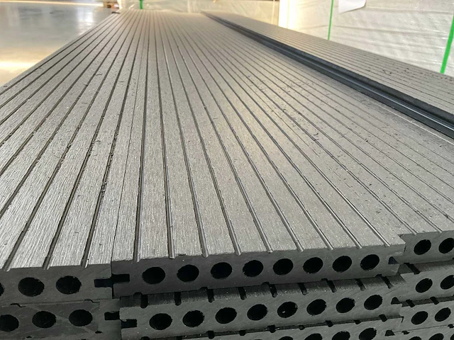 Composiet vlonderplank 2200x145x21mm (155x) - afbeelding 2 van  3